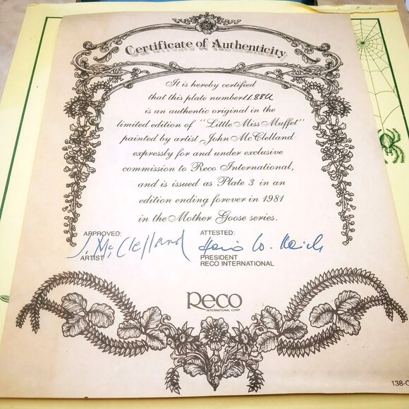 Reco Collectors Plate 3rd Issue Little Miss Muffet Painted John McClelland 1981 - Picture 4 of 11